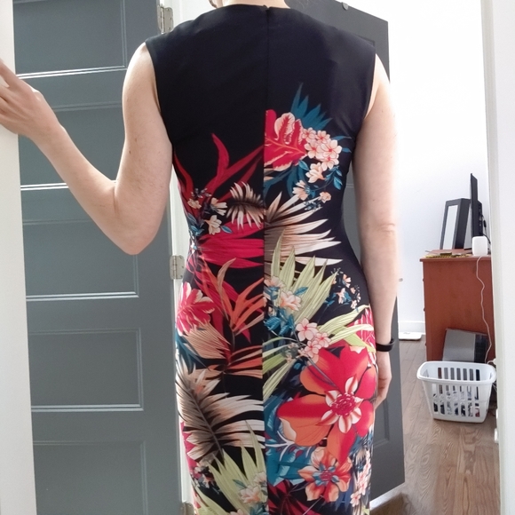 Flower print dress - Picture 5 of 7